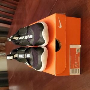 Nike Flex Runner (PS) Tennis Shoe Little Boys